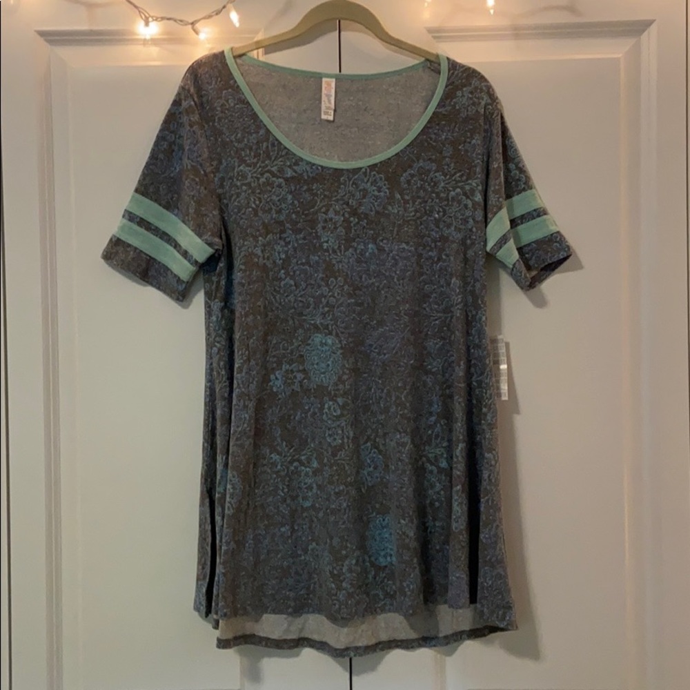 NWT- LuLaRoe floral gray and blue Perfect T